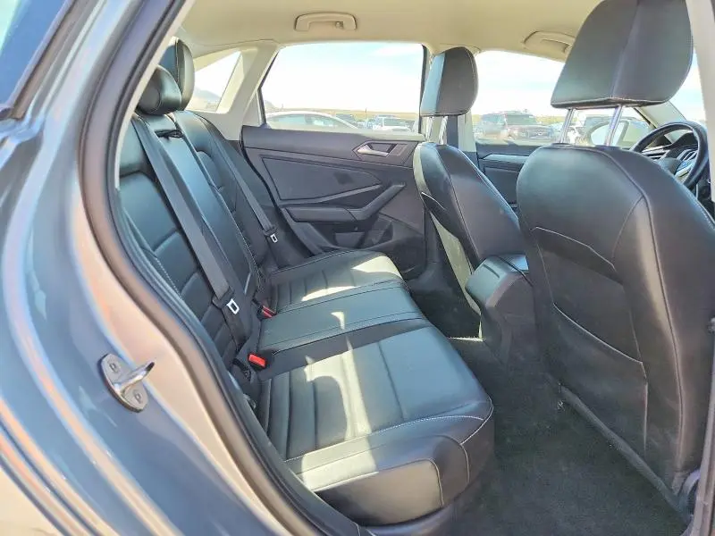 2022 VOLKSWAGEN JETTA SE  