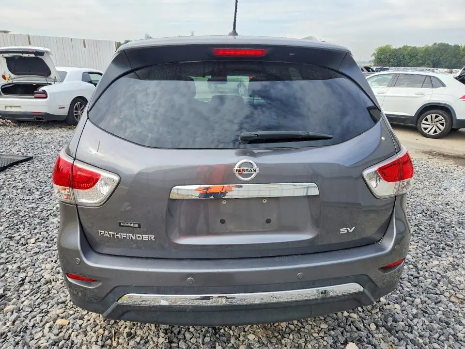 2016 NISSAN PATHFINDER SV  