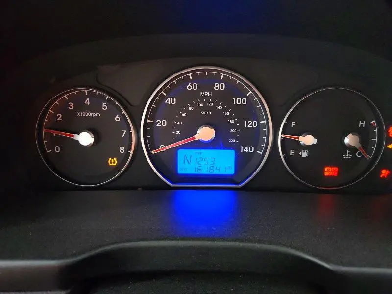 2010 HYUNDAI SANTA FE GLS  