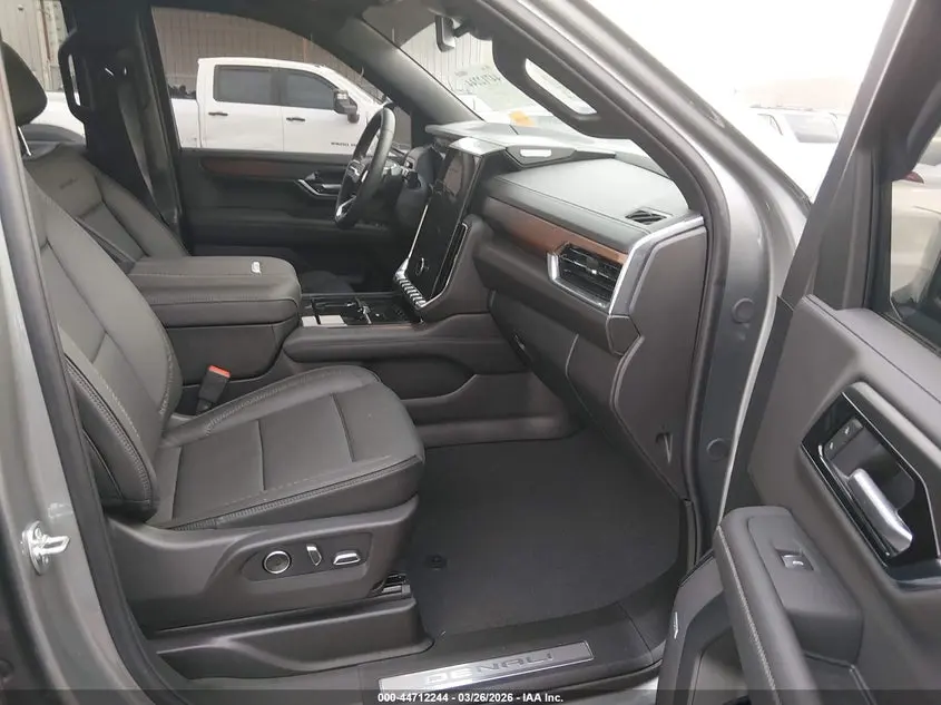 2026 GMC YUKON 4WD DENALI