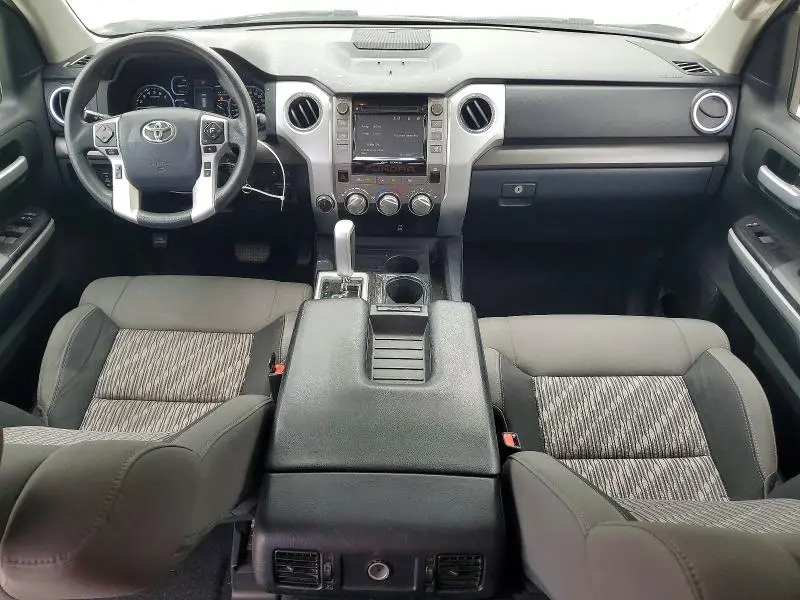 2018 TOYOTA TUNDRA SR5  