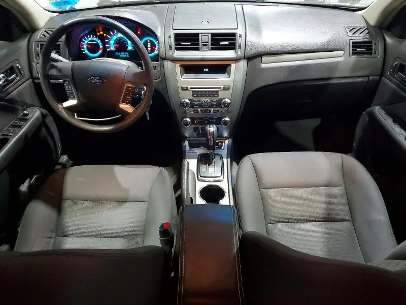 2011 FORD FUSION SE  