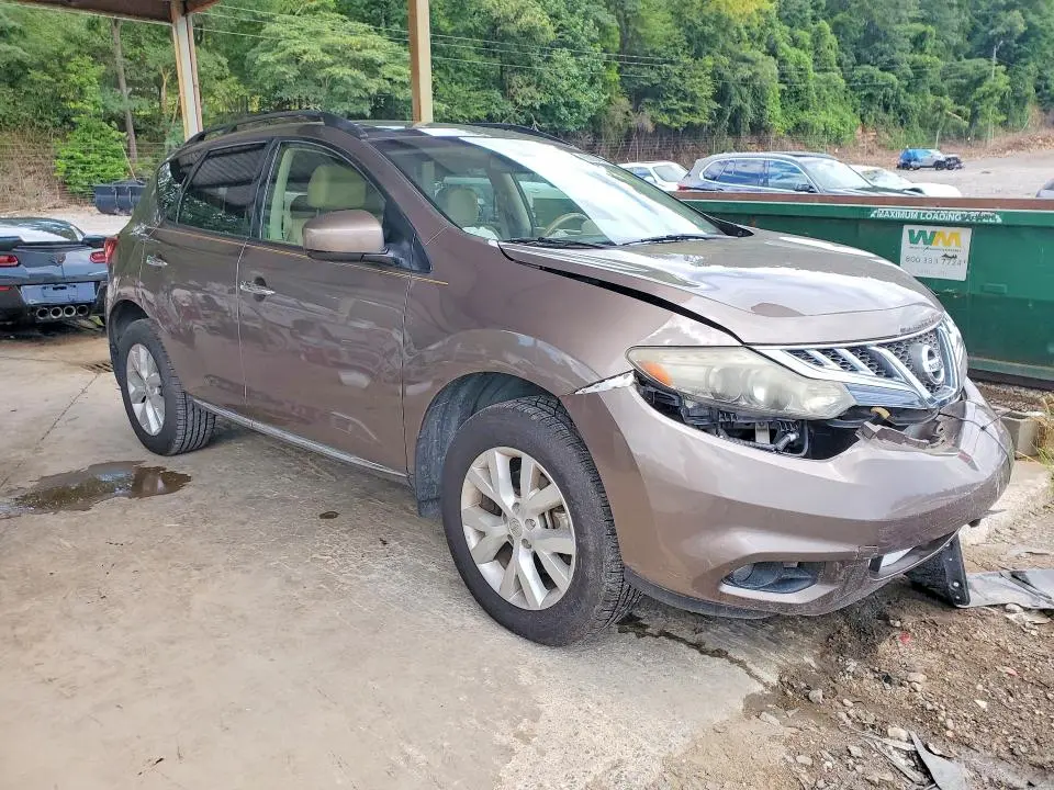 2013 NISSAN MURANO S  