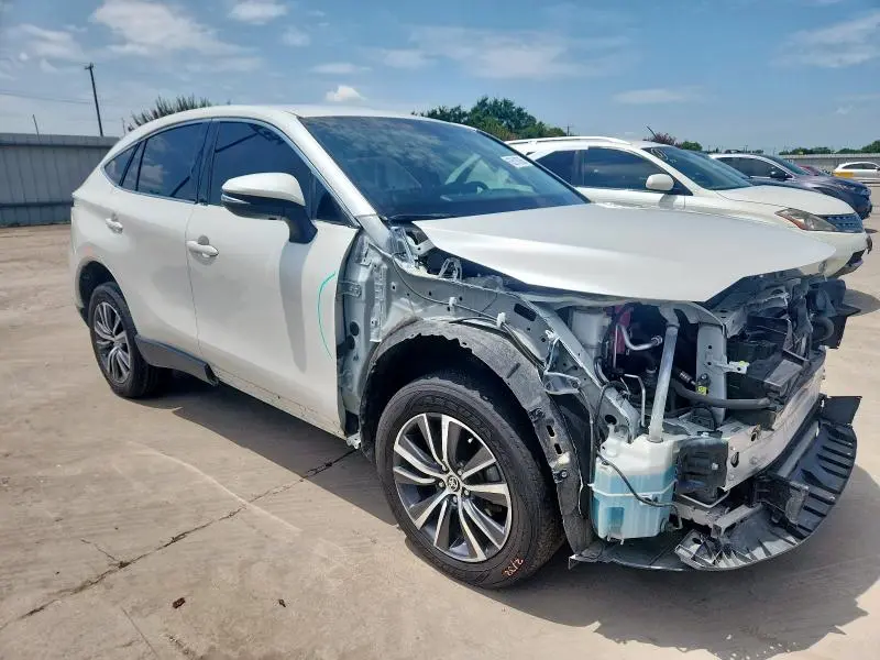 2021 TOYOTA VENZA LE  