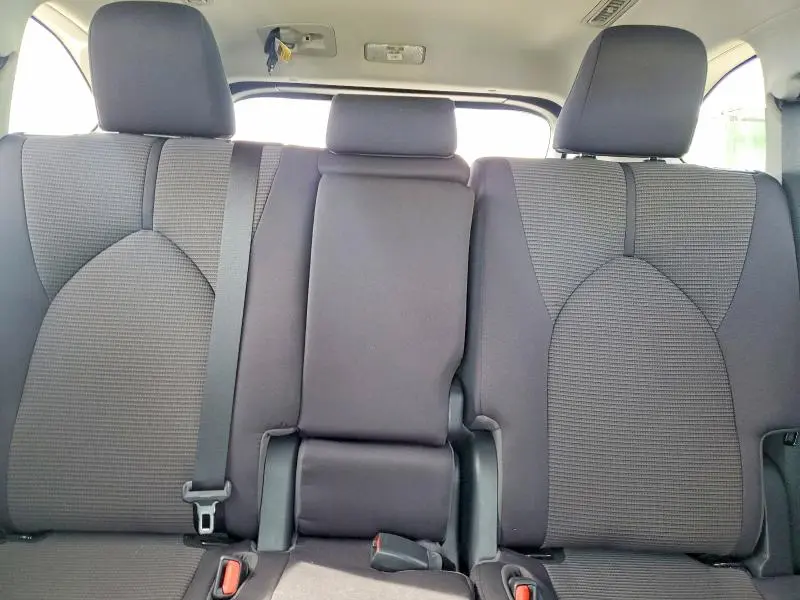 2020 TOYOTA HIGHLANDER LE  