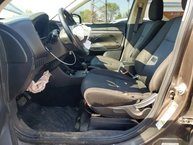 2016 MITSUBISHI OUTLANDER SE  