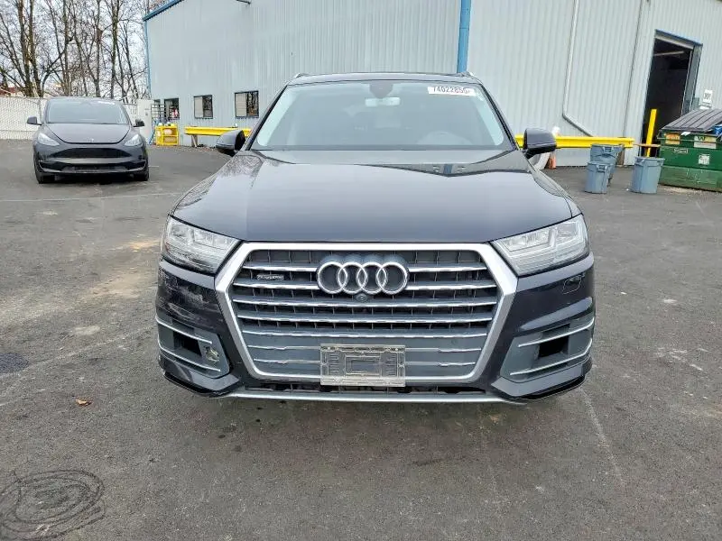 2017 AUDI Q7 PRESTIGE  