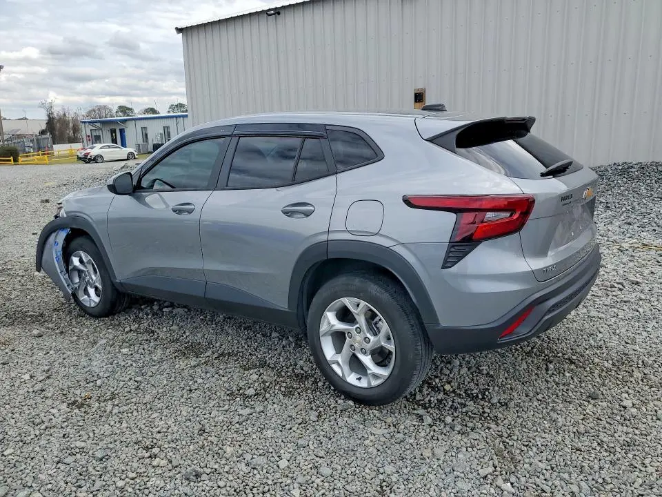 2024 CHEVROLET TRAX LS  