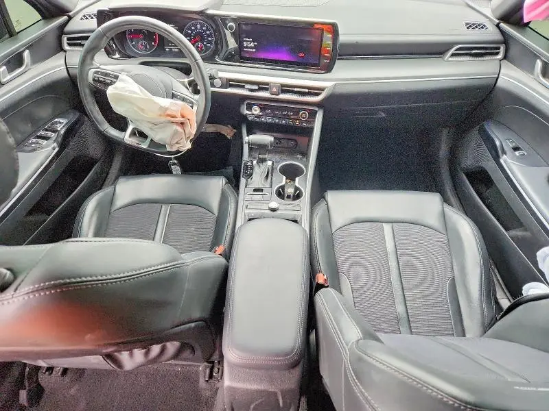 2022 KIA K5 GT LINE  
