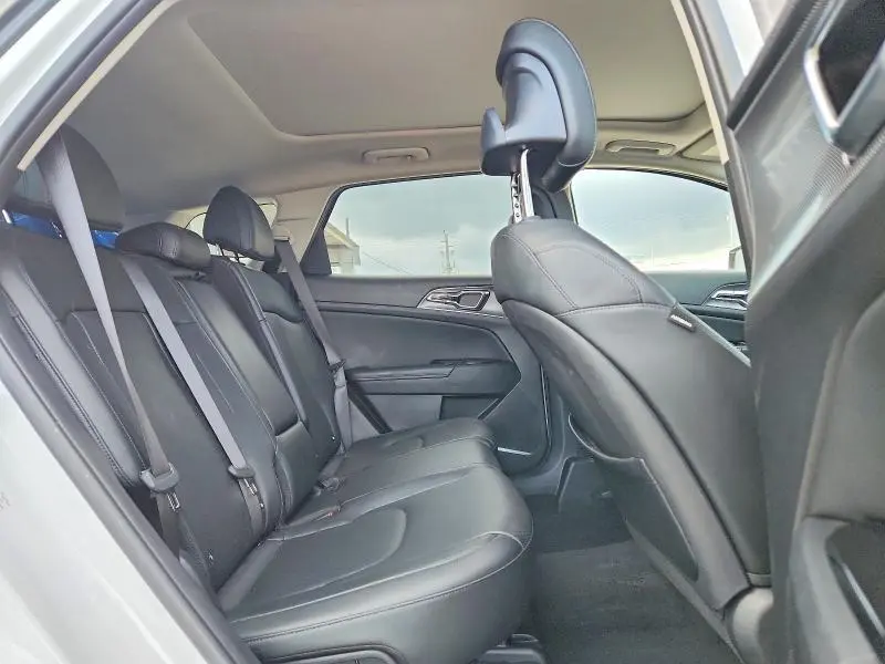 2025 KIA SPORTAGE SX  
