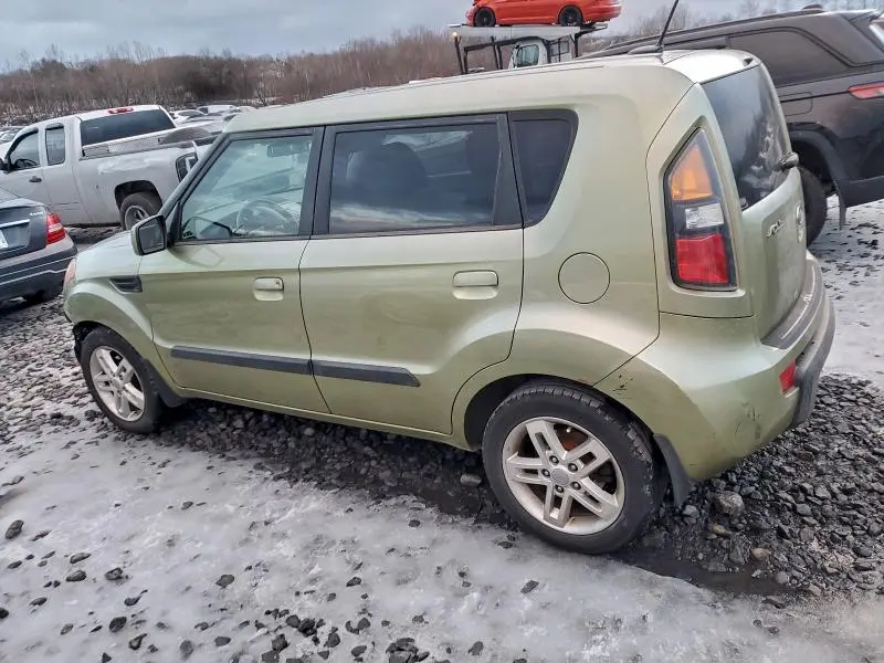 2010 KIA SOUL +  