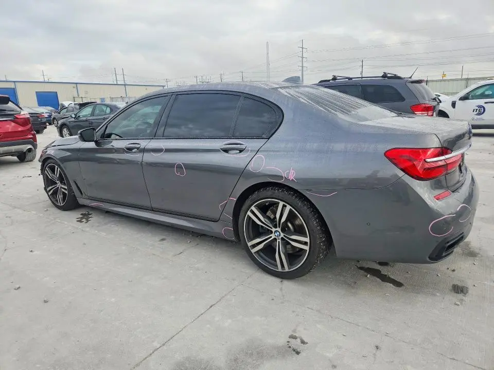 2018 BMW 750 I  