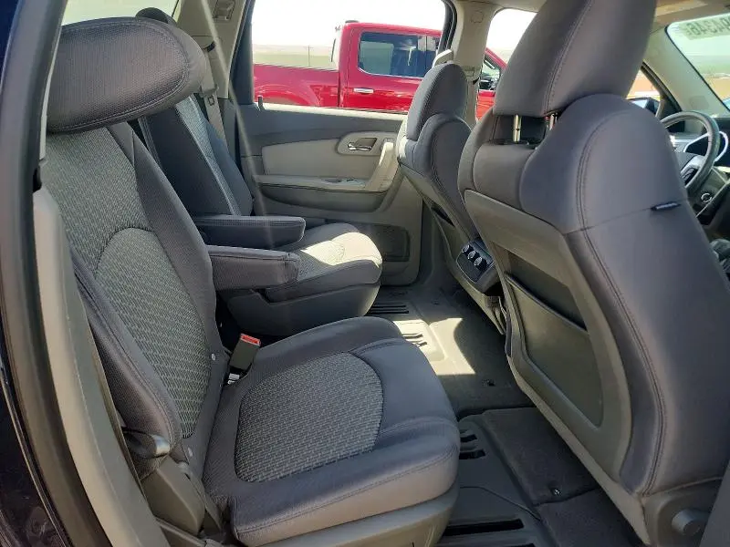 2012 CHEVROLET TRAVERSE LT  