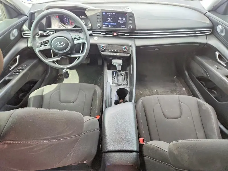 2022 HYUNDAI ELANTRA   