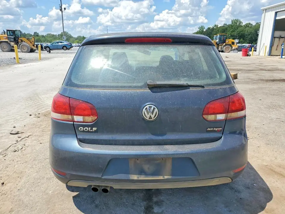 2010 VOLKSWAGEN GOLF   