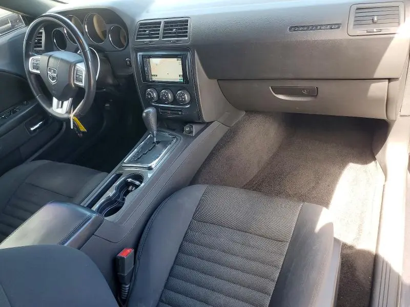 2014 DODGE CHALLENGER SXT  
