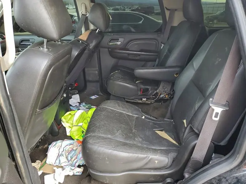 2013 CADILLAC ESCALADE LUXURY  