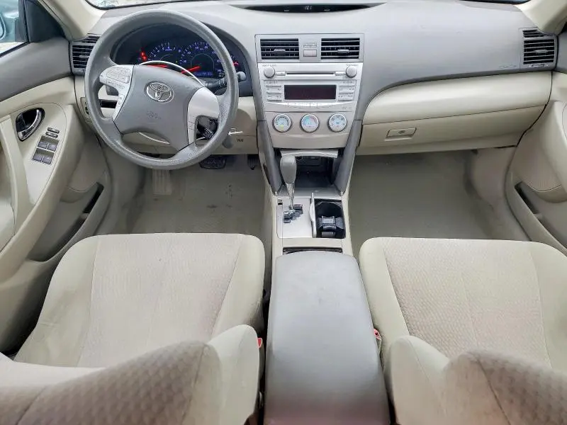 2011 TOYOTA CAMRY LE  