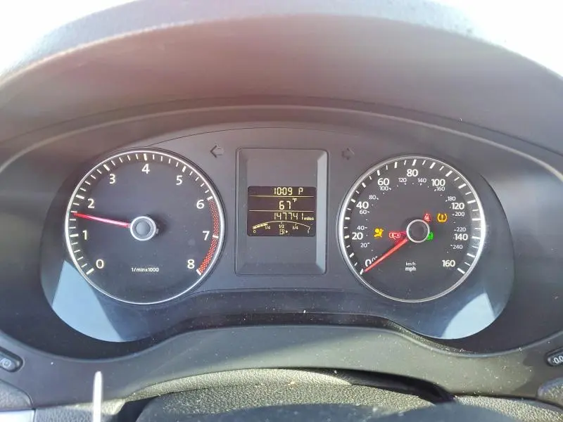 2013 VOLKSWAGEN JETTA SE  