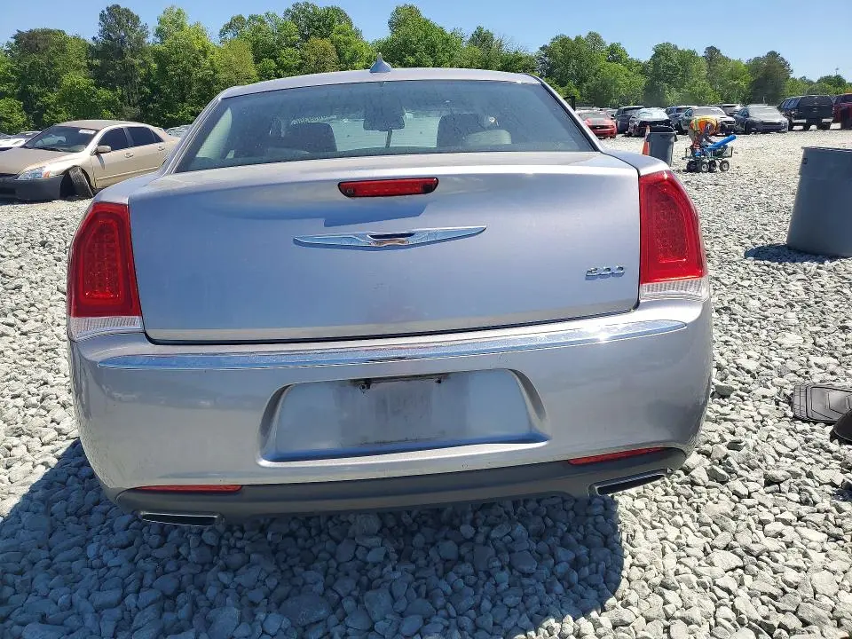 2018 CHRYSLER 300 LIMITED  