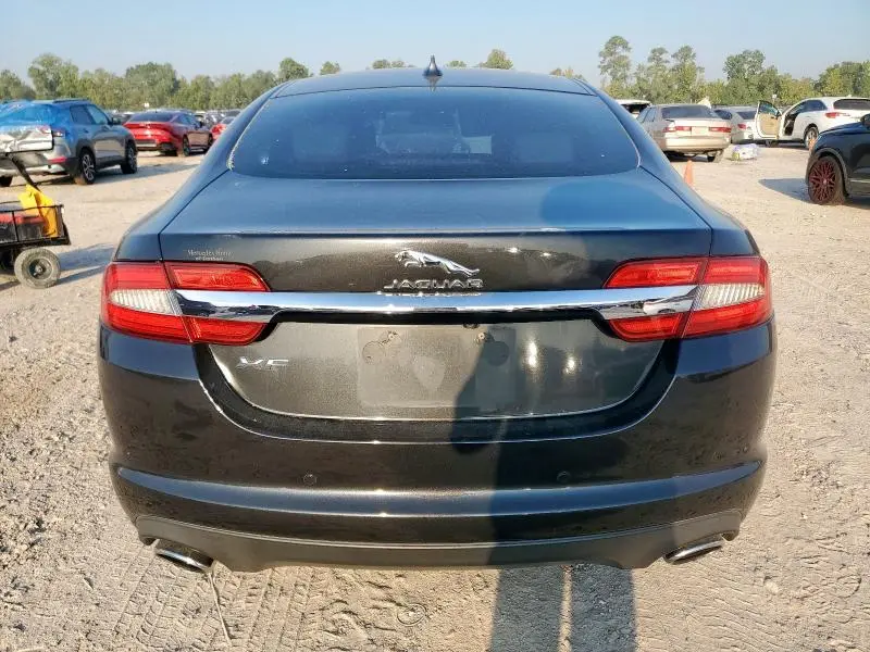 2015 JAGUAR XF 2.0T PREMIUM