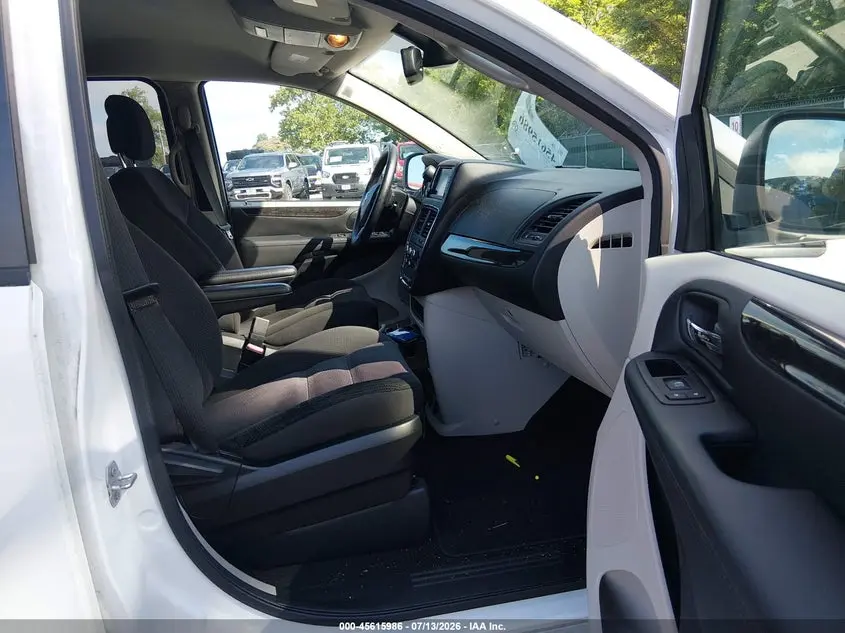 2018 DODGE GRAND CARAVAN SE