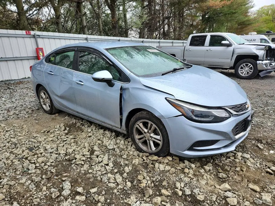 2018 CHEVROLET CRUZE LT  