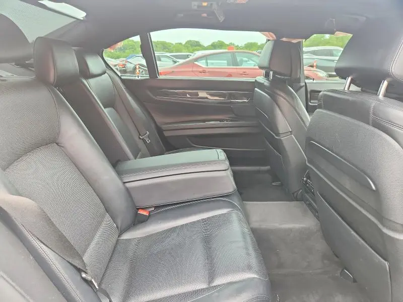 2014 BMW 750 LXI  
