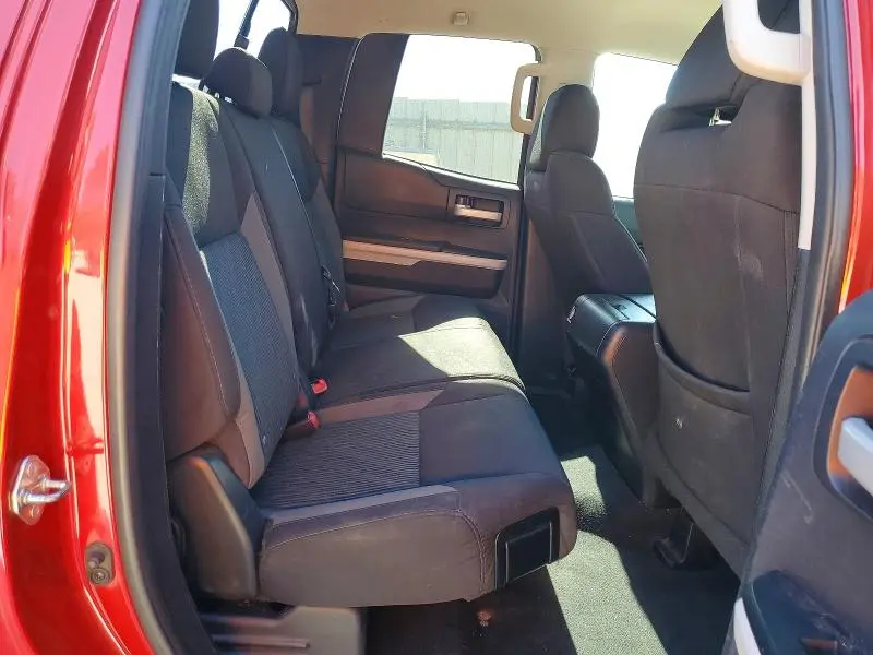 2015 TOYOTA TUNDRA SR5  