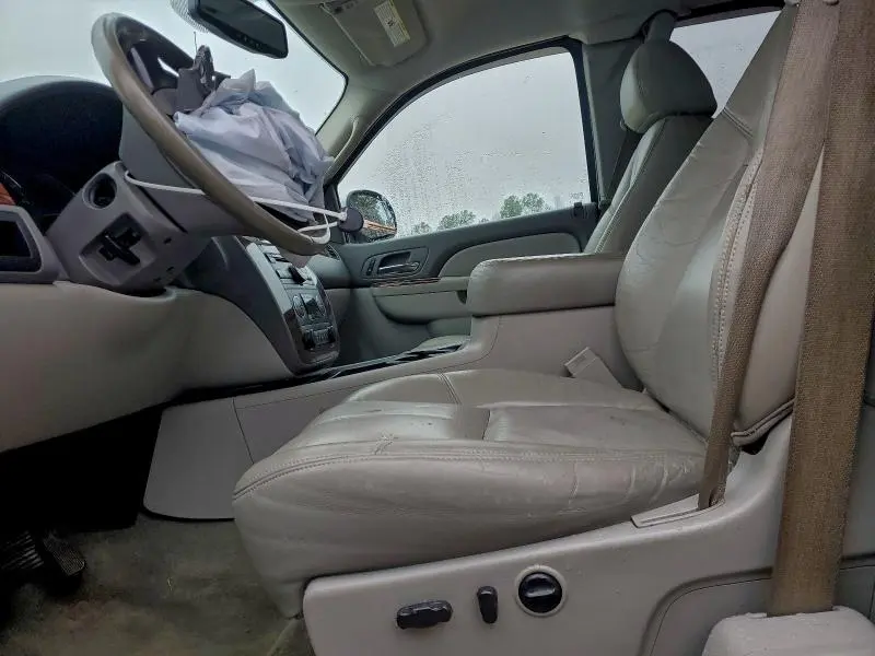 2010 CHEVROLET SILVERADO C1500 LTZ  