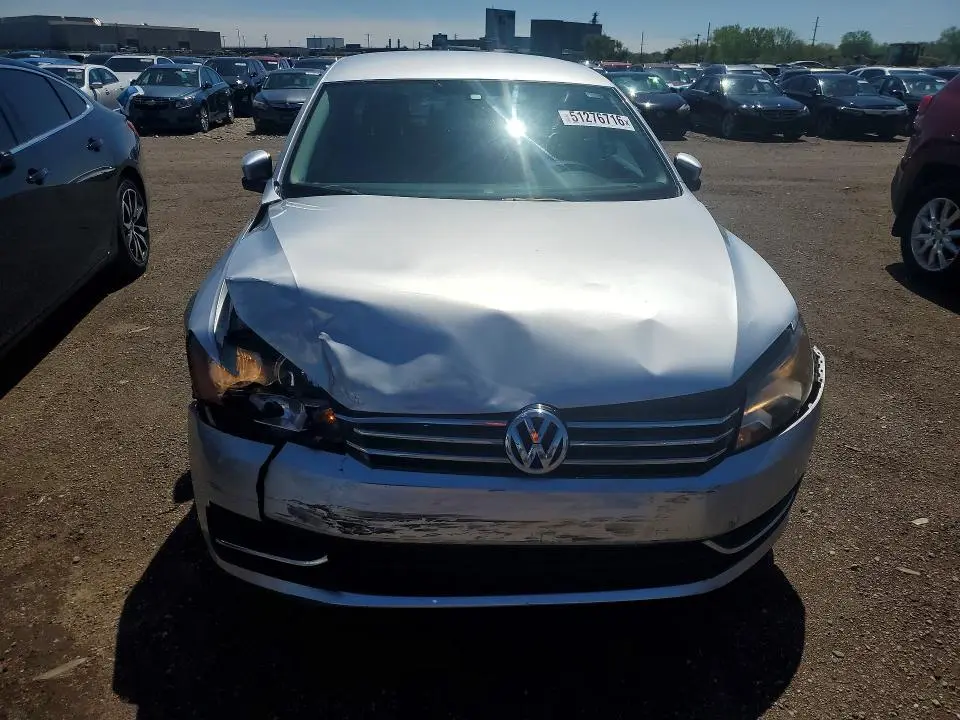 2015 VOLKSWAGEN PASSAT S  