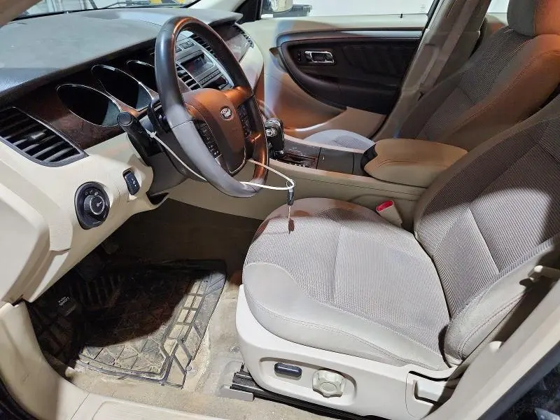 2011 FORD TAURUS SEL  