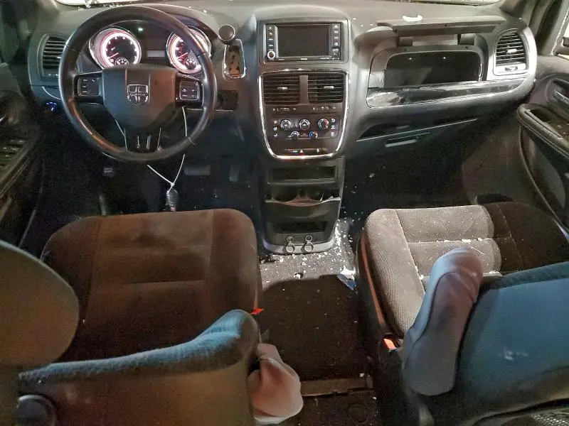 2017 DODGE GRAND CARAVAN SE  