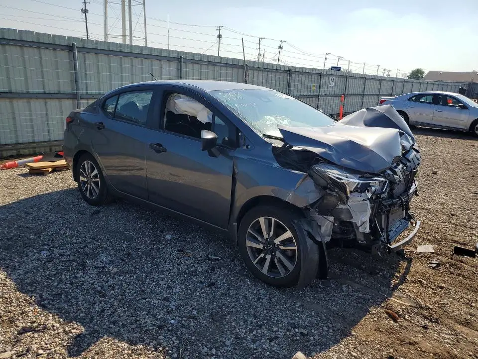 2024 NISSAN VERSA S  