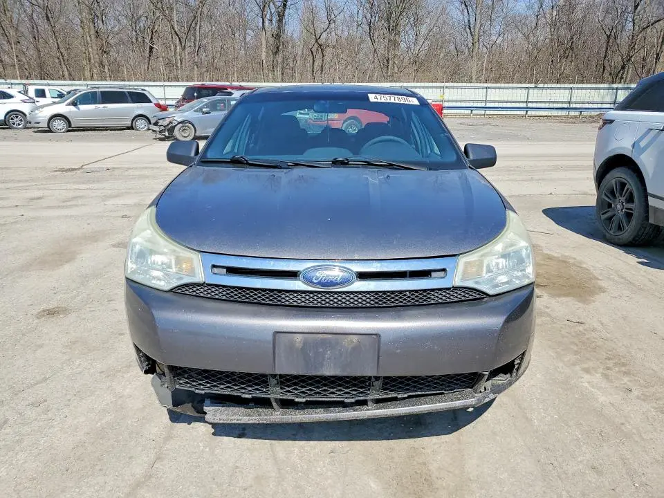 2010 FORD FOCUS SE  