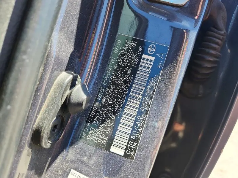 2010 TOYOTA PRIUS IV  