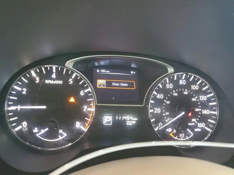 2014 NISSAN PATHFINDER SV  
