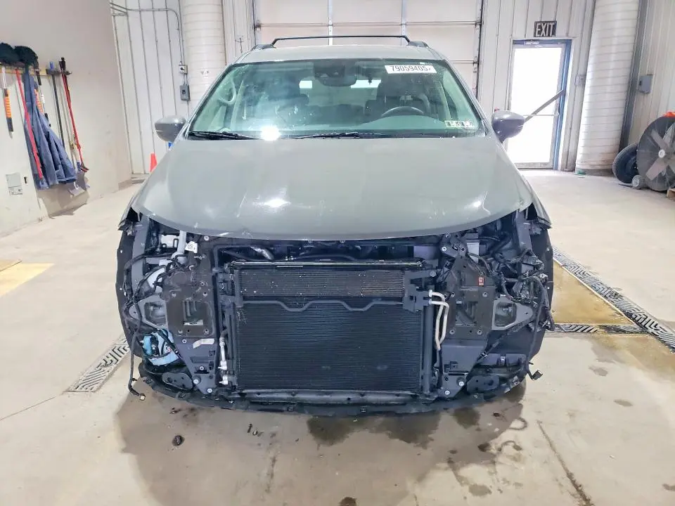 2022 CHRYSLER PACIFICA TOURING L  