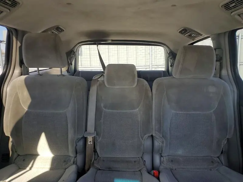 2010 TOYOTA SIENNA CE  