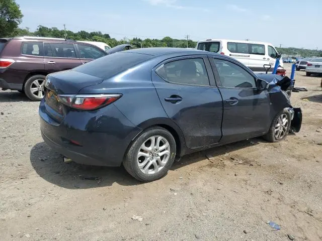 2017 TOYOTA YARIS IA   