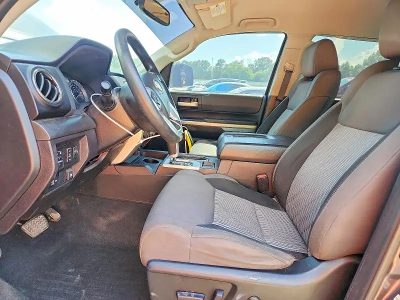 2016 TOYOTA TUNDRA SR5  