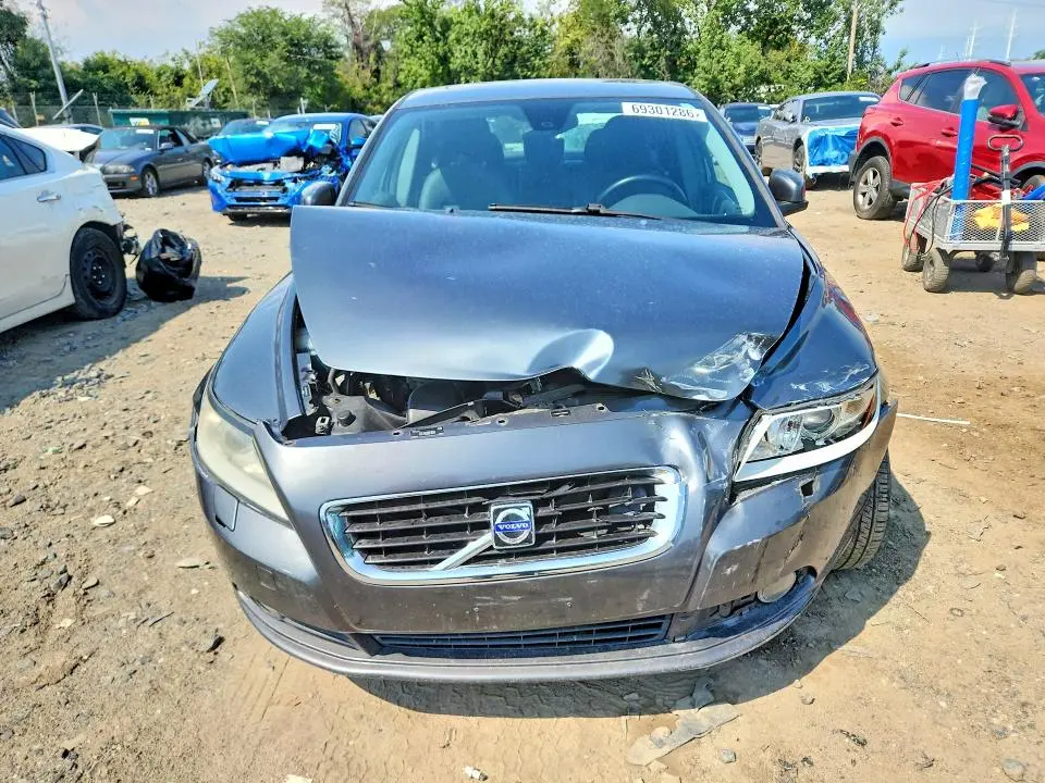 2010 VOLVO S40 2.4I  