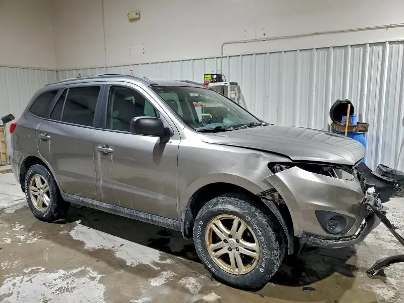 2012 HYUNDAI SANTA FE GLS  
