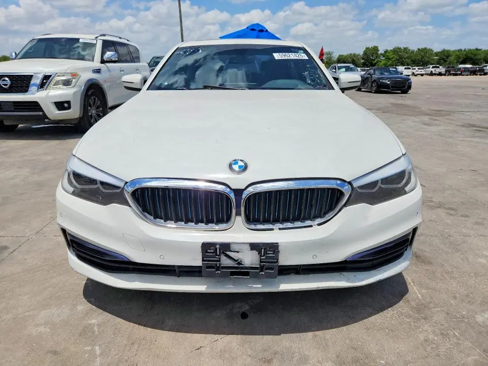 2018 BMW 530E   