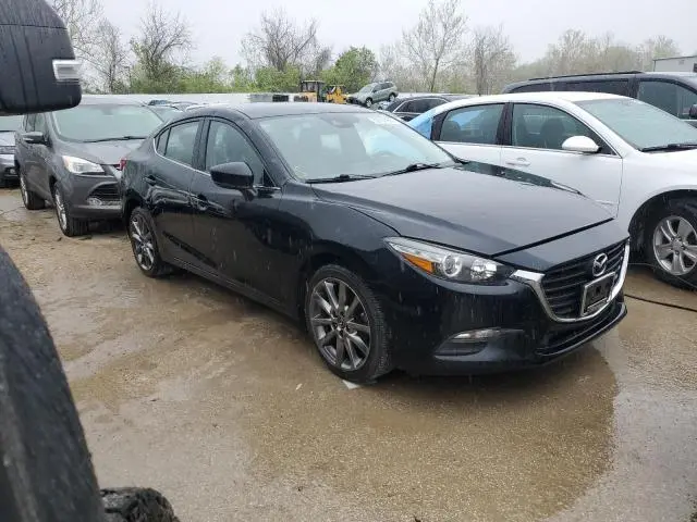 2018 MAZDA 3 TOURING  