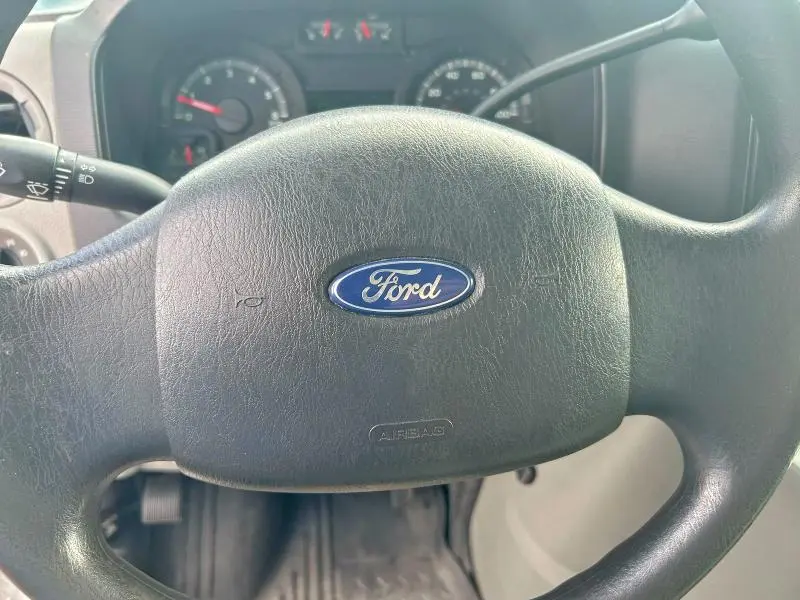 2011 FORD ECONOLINE E450 SUPER DUTY CUTAWAY VAN  