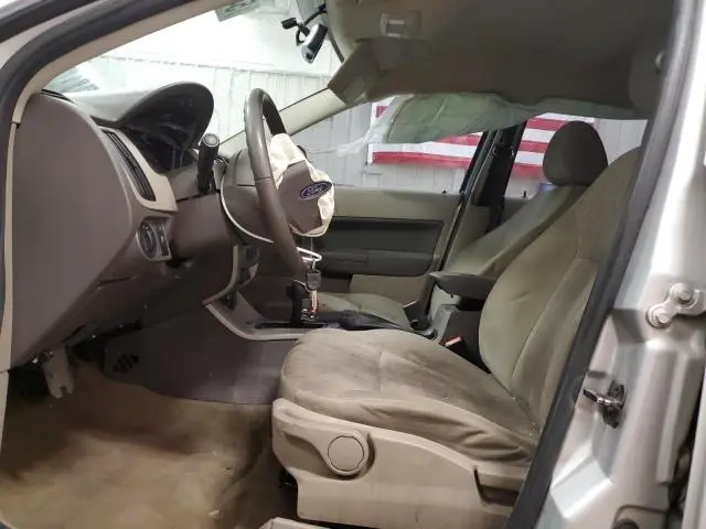 2011 FORD FOCUS SE  