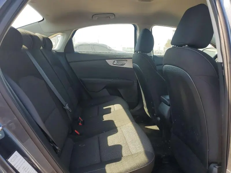 2024 KIA FORTE LX  