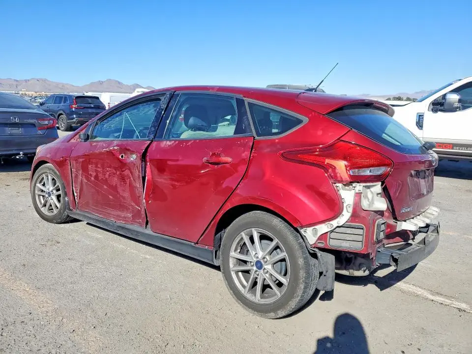 2015 FORD FOCUS SE  