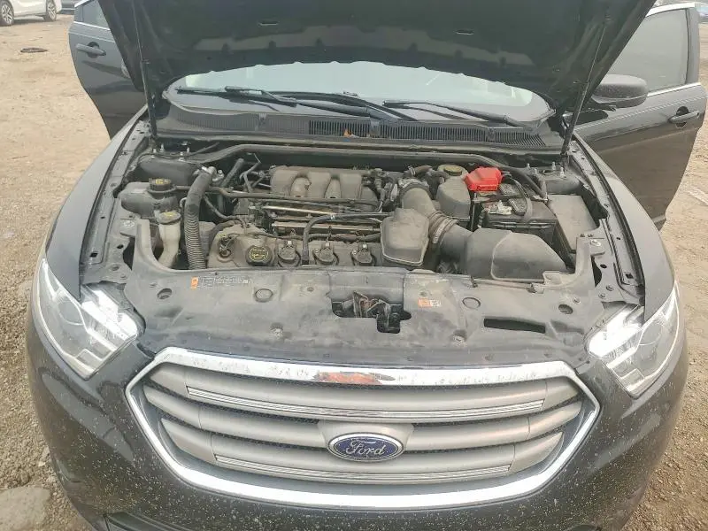 2018 FORD TAURUS SE  